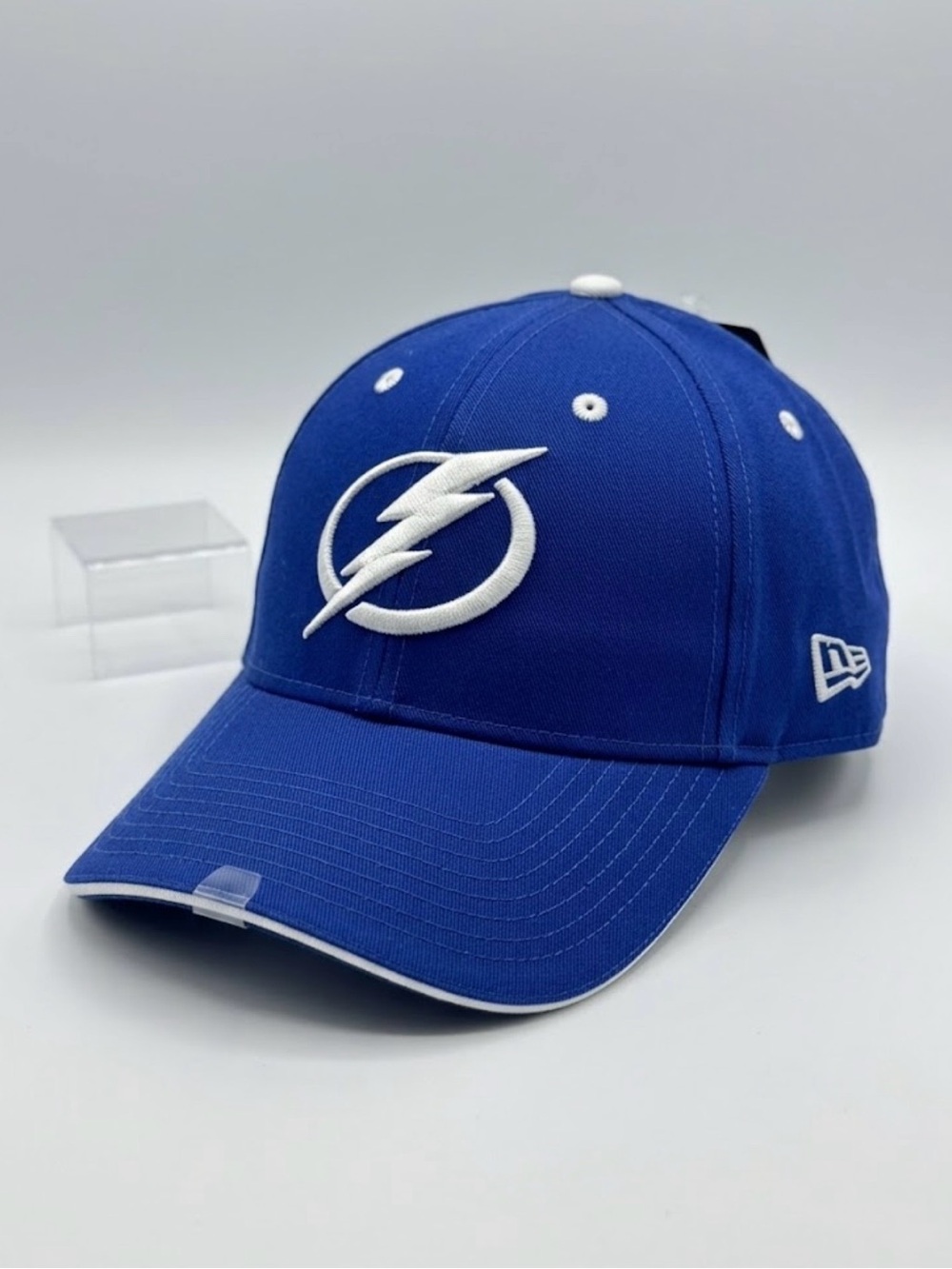 Fan Favorite Tampa Bay Lightning NHL Blue Adjustable Hat - Like New Condition